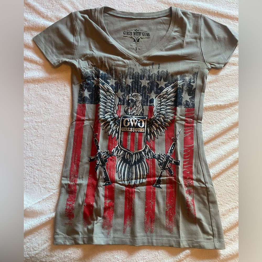 GWG tshirt size small